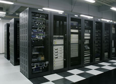 【制震ラック(ガルテクト：FSG)】 データセンター 